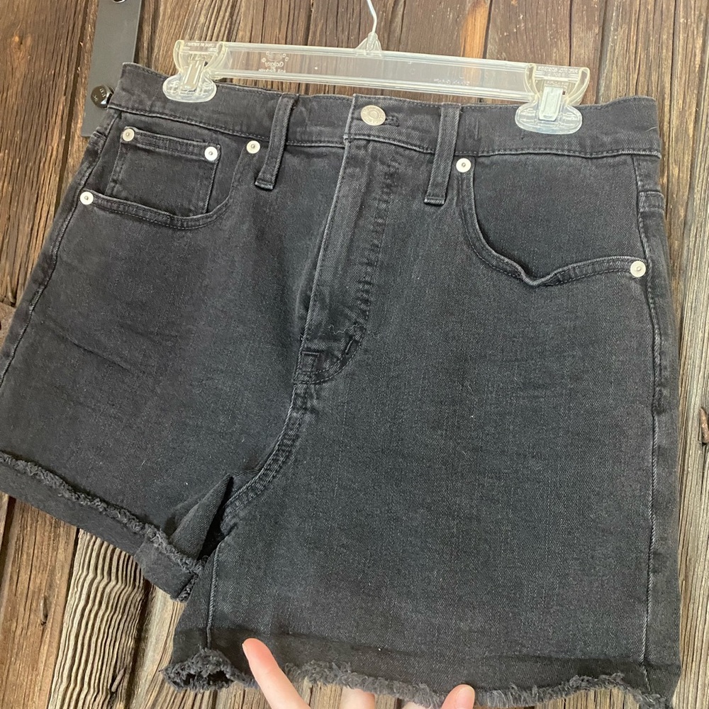 NWT Madewell • size 29 • black denim shorts